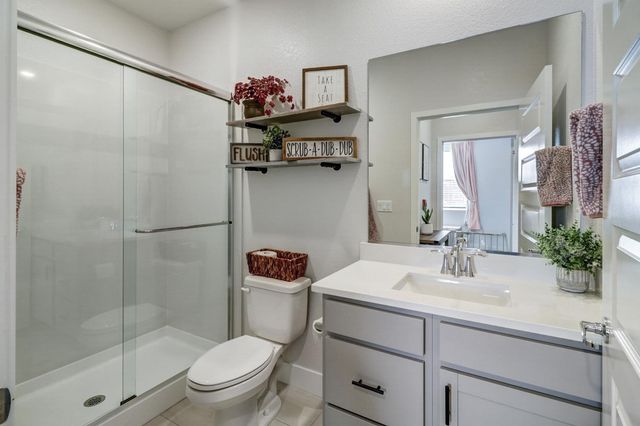 4300 Greenshank Cir, Rancho Cordova, CA 95742