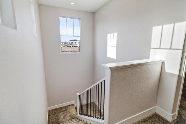 4300 Greenshank Cir, Rancho Cordova, CA 95742