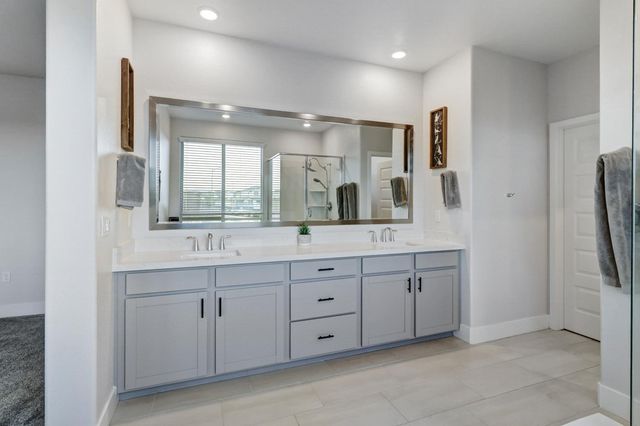 4300 Greenshank Cir, Rancho Cordova, CA 95742