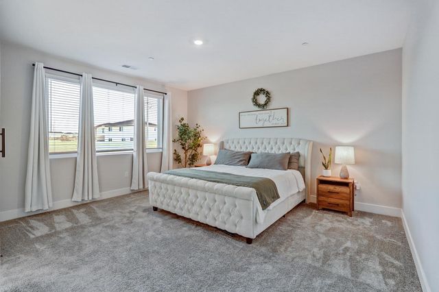 4300 Greenshank Cir, Rancho Cordova, CA 95742