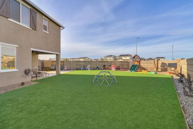 4300 Greenshank Cir, Rancho Cordova, CA 95742