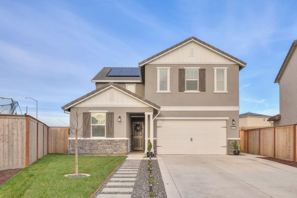 4300 Greenshank Cir, Rancho Cordova, CA 95742