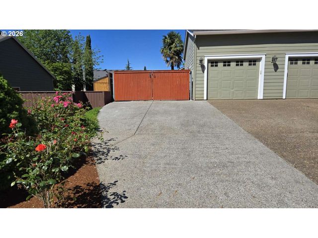 16379 TRAIL VIEW Dr, Oregon City, OR 97045