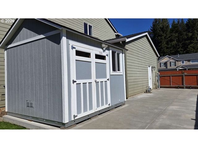 16379 TRAIL VIEW Dr, Oregon City, OR 97045