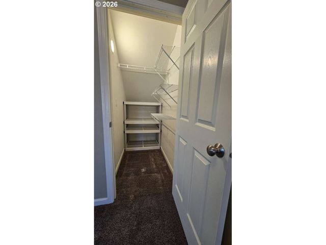 16379 TRAIL VIEW Dr, Oregon City, OR 97045