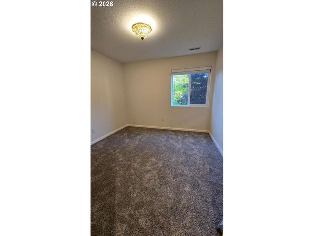 16379 TRAIL VIEW Dr, Oregon City, OR 97045