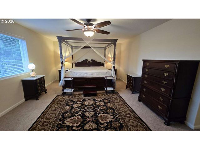 16379 TRAIL VIEW Dr, Oregon City, OR 97045