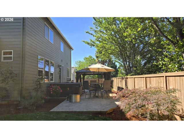 16379 TRAIL VIEW Dr, Oregon City, OR 97045