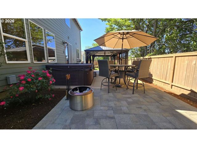 16379 TRAIL VIEW Dr, Oregon City, OR 97045