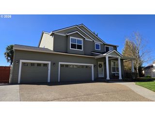 16379 TRAIL VIEW Dr, Oregon City, OR 97045