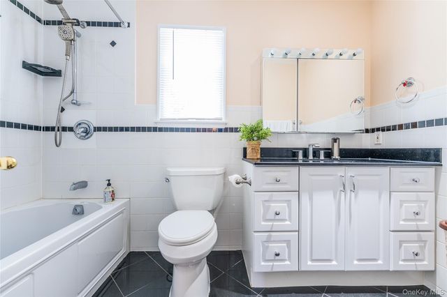 12 Grand Place, East Northport, NY 11731