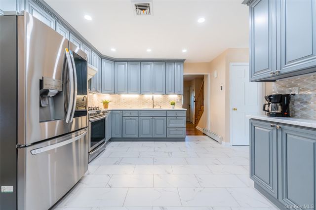 12 Grand Place, East Northport, NY 11731