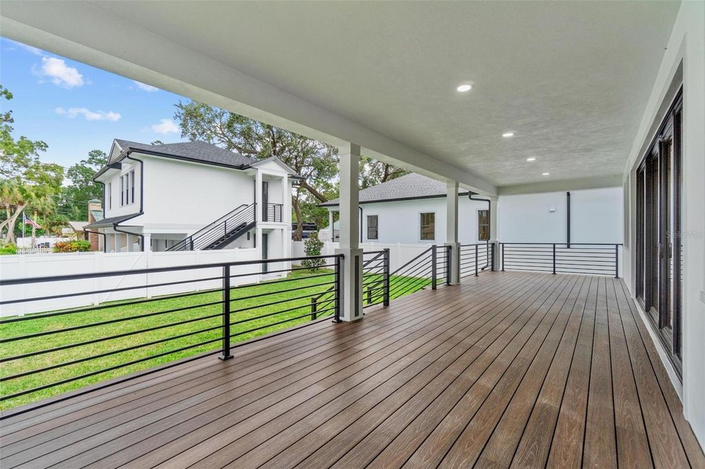 Image 23 of property listing at 401 PARK BOULEVARD, Oldsmar, FL 34677