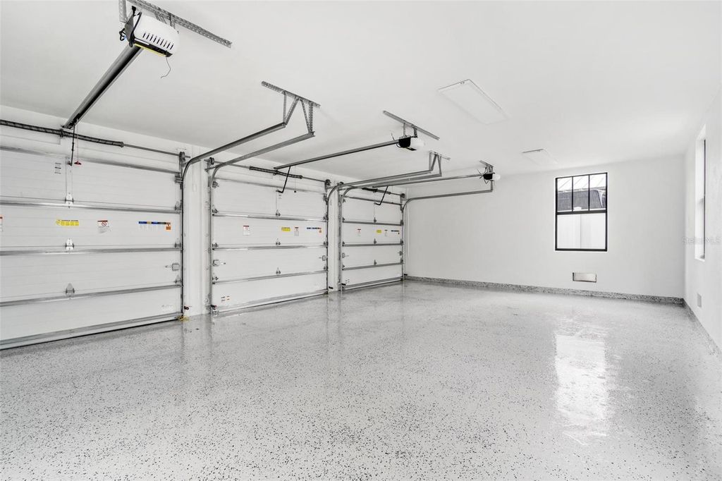 Image 25 of property listing at 401 PARK BOULEVARD, Oldsmar, FL 34677