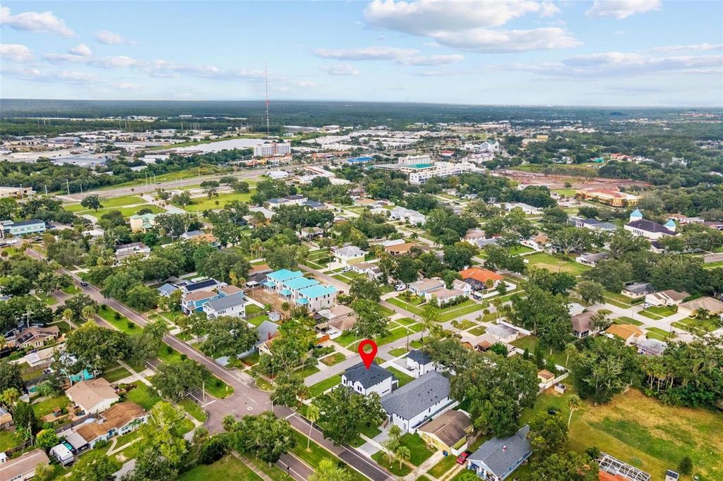Image 33 of property listing at 401 PARK BOULEVARD, Oldsmar, FL 34677