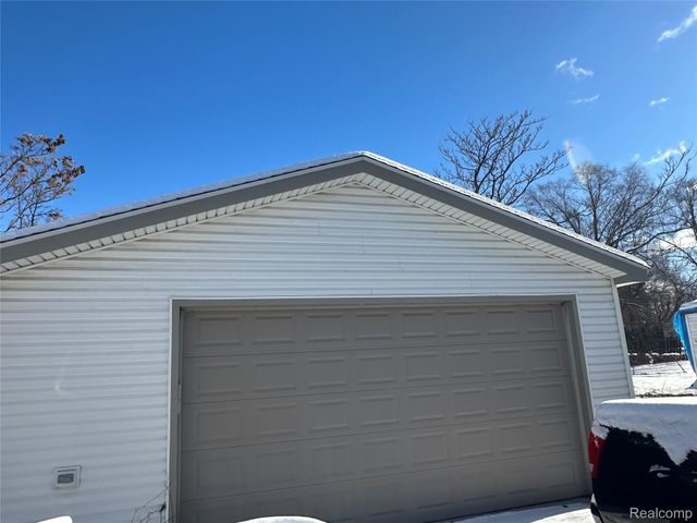 184 N Astor Street, Pontiac, MI 48342