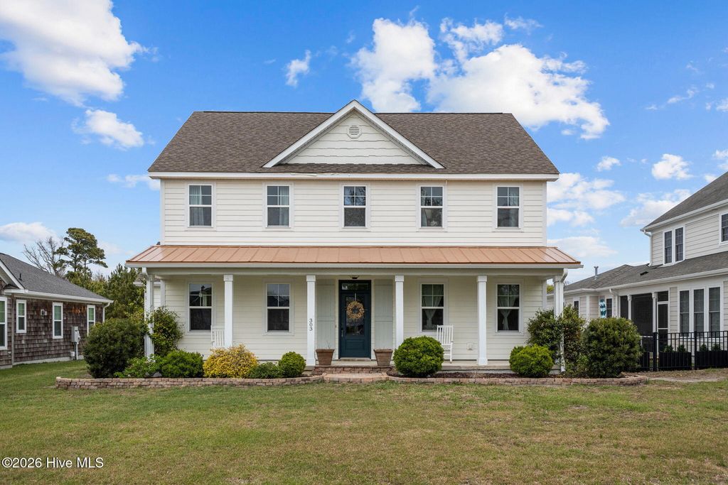 303 Bogue Watch Drive, Newport, NC 28570