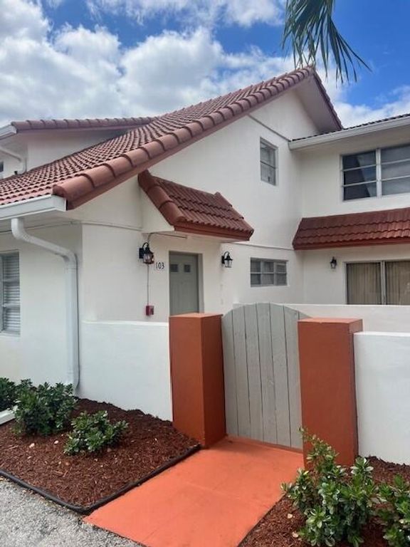 3200 Coral Springs Drive 103, Coral Springs, FL 33065