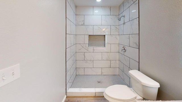 633 Stroud Lane, Garland, TX 75043