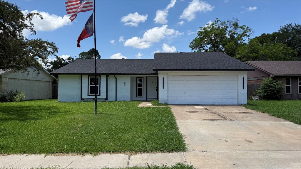 633 Stroud Lane, Garland, TX 75043