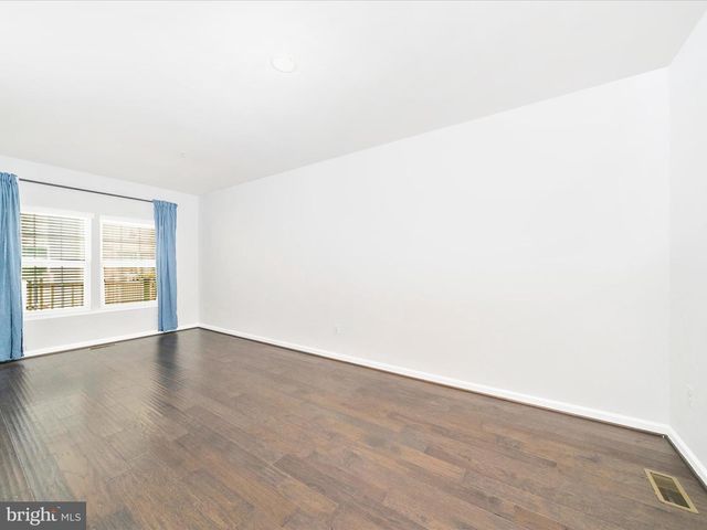 5314 DAVIS POINT LN, Greenbelt, MD 20770