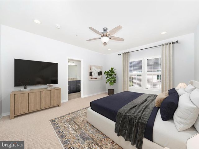 5314 DAVIS POINT LN, Greenbelt, MD 20770