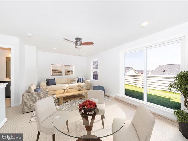 5314 DAVIS POINT LN, Greenbelt, MD 20770