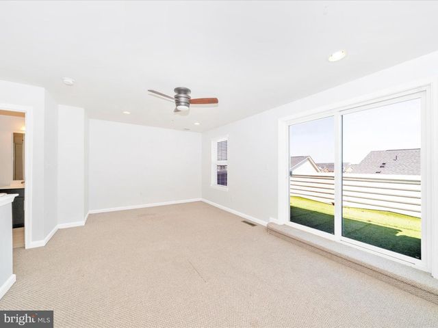 5314 DAVIS POINT LN, Greenbelt, MD 20770