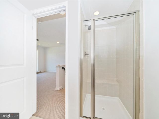 5314 DAVIS POINT LN, Greenbelt, MD 20770