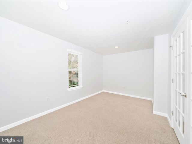 5314 DAVIS POINT LN, Greenbelt, MD 20770