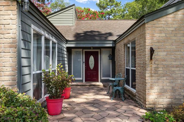 12534 Ravensway Drive, Cypress, TX 77429