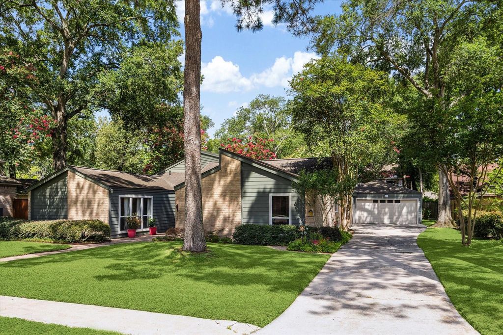 12534 Ravensway Drive, Cypress, TX 77429