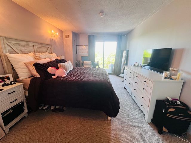165 Quincy Shore Drive C42, Quincy, MA 02169