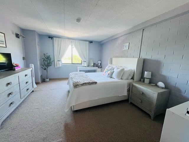 165 Quincy Shore Drive C42, Quincy, MA 02169