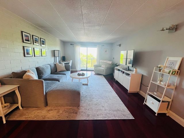 165 Quincy Shore Drive C42, Quincy, MA 02169
