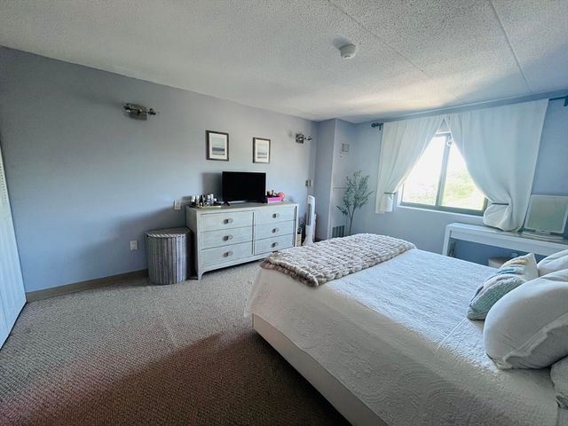 165 Quincy Shore Drive C42, Quincy, MA 02169