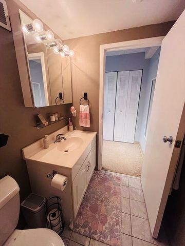 165 Quincy Shore Drive C42, Quincy, MA 02169