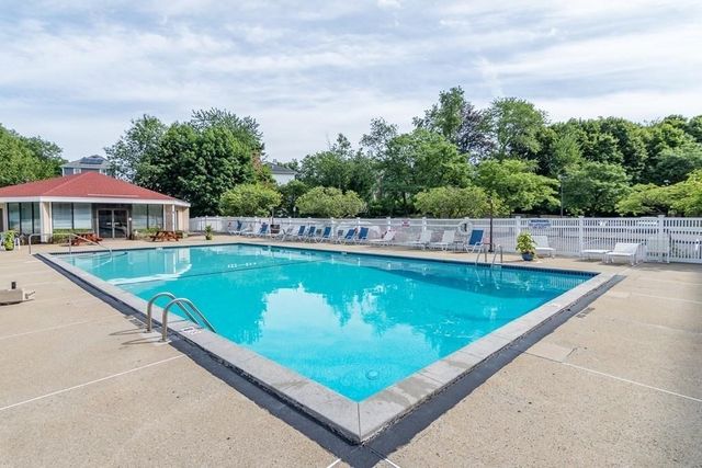 165 Quincy Shore Drive C42, Quincy, MA 02169