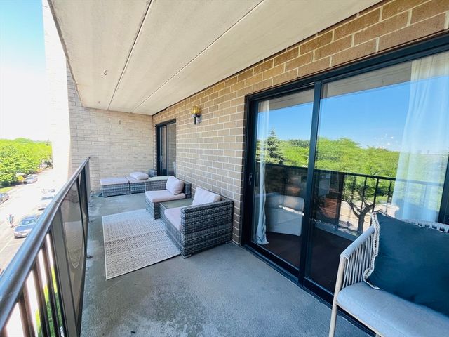 165 Quincy Shore Drive C42, Quincy, MA 02169