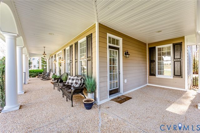 11315 Kings Pond Dr, Providence Forge, VA 23140