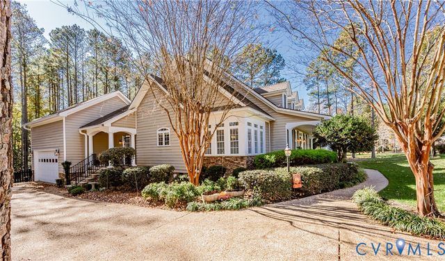 11315 Kings Pond Dr, Providence Forge, VA 23140