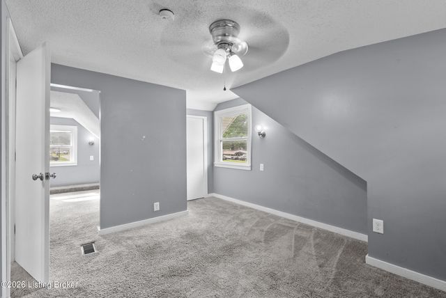 9903 Ponder Ln, Louisville, KY 40272