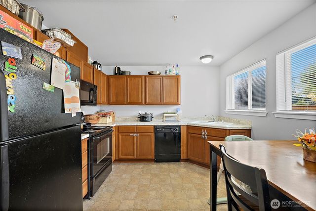 5901 111th St Ct E Court E #10, Puyallup, WA 98373