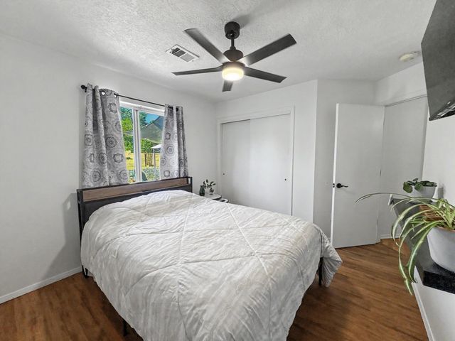 5723 Aida Road NW, Albuquerque, NM 87114