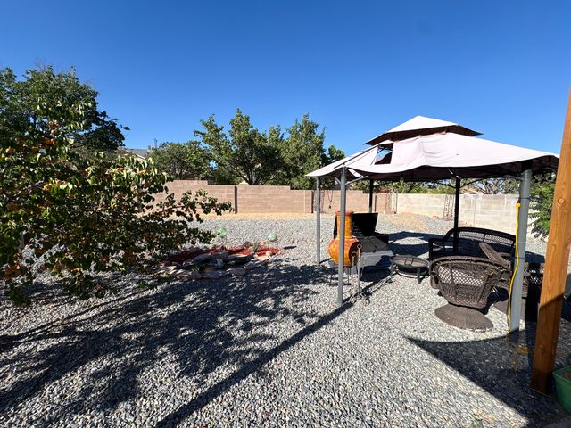 5723 Aida Road NW, Albuquerque, NM 87114