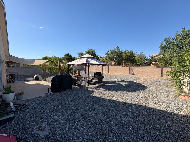 5723 Aida Road NW, Albuquerque, NM 87114