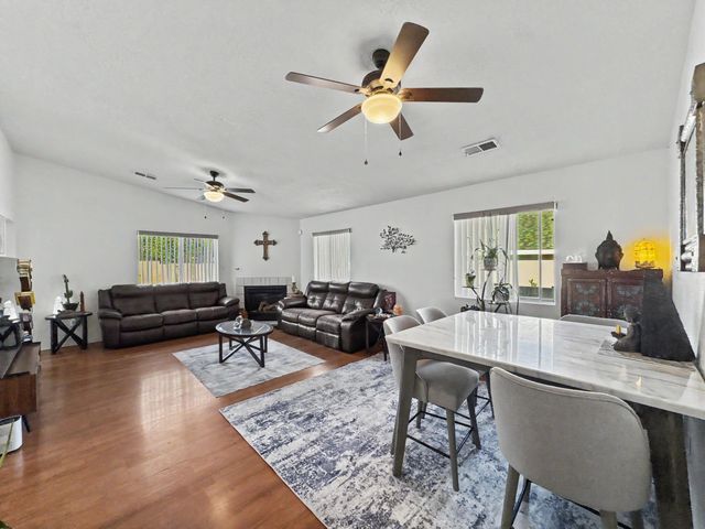 5723 Aida Road NW, Albuquerque, NM 87114