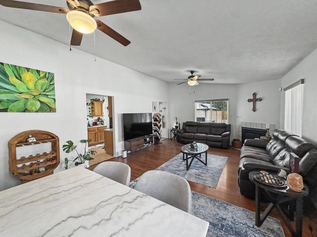 5723 Aida Road NW, Albuquerque, NM 87114