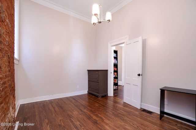 1139 S Brook St, Louisville, KY 40203