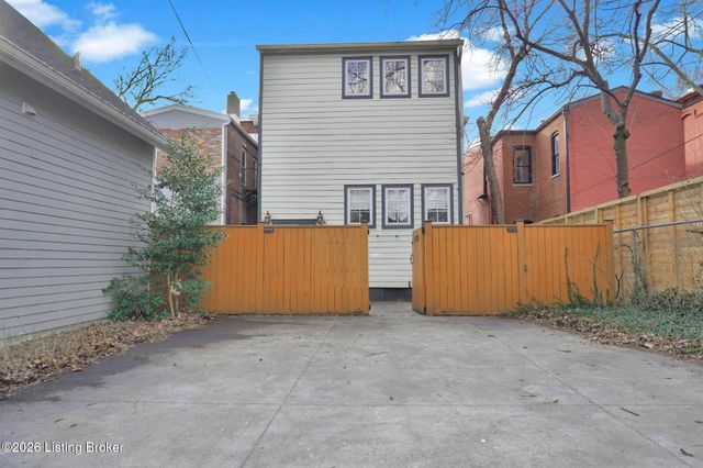 1139 S Brook St, Louisville, KY 40203